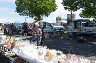 BROCANTE - VIDE GRENIER