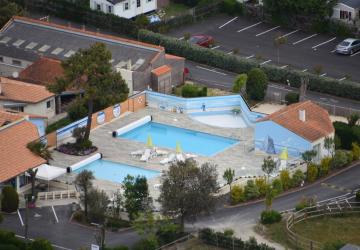 Les Tamaris